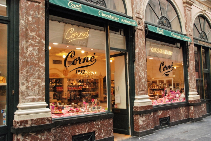 vente-LE CASTELLET-min_chocolate_chocolaterie_shop_luxury_chic_gallery_brussels_belgium-558146